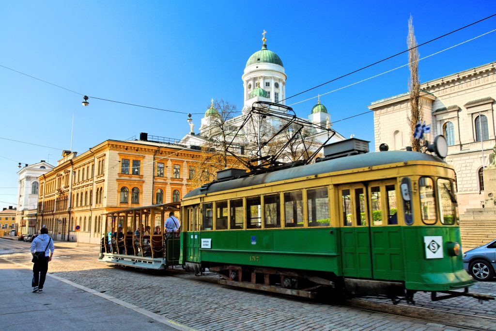 Historische tram binnenstad Helsinki helsinki-groene tram stad
